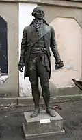 monument to the founders of the city in the courtyard of the museum: José de Ribas