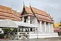 Viharn noi (chapel)