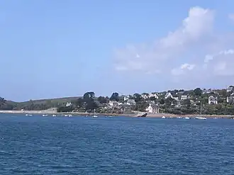 Roscanvel view of the roadstead of Brest in 2008