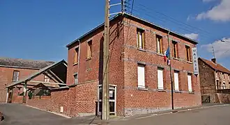 The town hall in Wargnies-le-Petit