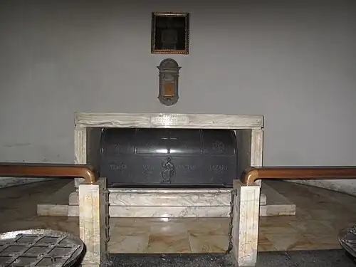 Altar with sarcophagus containing the relics of Saint Venerius, Marolus, Glycerius, Lazarus, Bishops of Milan.