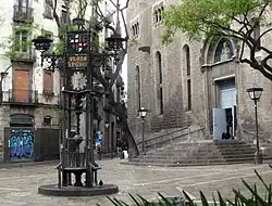 Plaça de Sant Pere, with Sant Pere de les Puelles in the background
