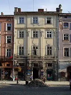 Market Square, 17