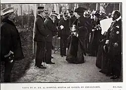 Visit of their Majesties to the Military Hospital of Madrid, in Carabanchel.