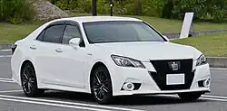 Crown Hybrid Athlete S (Japan; pre-facelift)