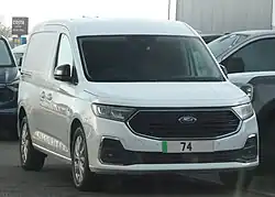 Front view (Transit Connect)