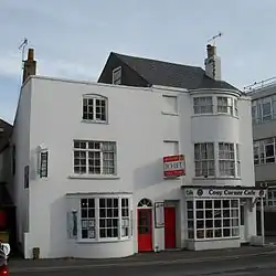 40/40A (right) and 42 (left) High Street