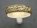 Finger ring inlaid with lapis lazuli