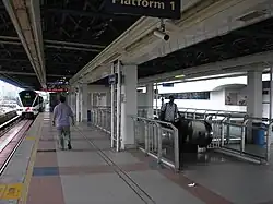 Asia Jaya station's platform level, as seen towards the east. The station is one of thirteen Kelana Jaya Line stations that features an island platform.
