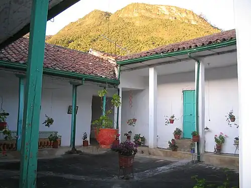 Colonial house