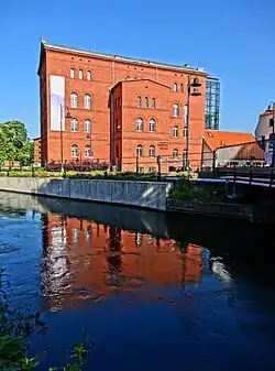 Red granary
