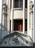 Representations on facade's corner