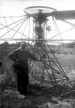 Engineer and inventor Engelbert Zaschka with rotary tool, Berlin 1927