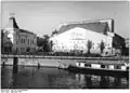 The theatre's position relative to the Theater am Schiffbauerdamm, c. 1964
