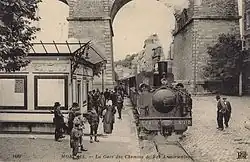 Under the viaduct passed the Chemins de Fer Armoricains (CFA).