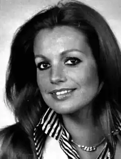 Catherine Spaak, Woman Bert pays for photo of embrace