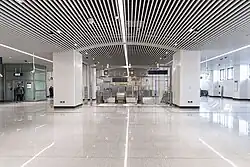 Line S1 concourse