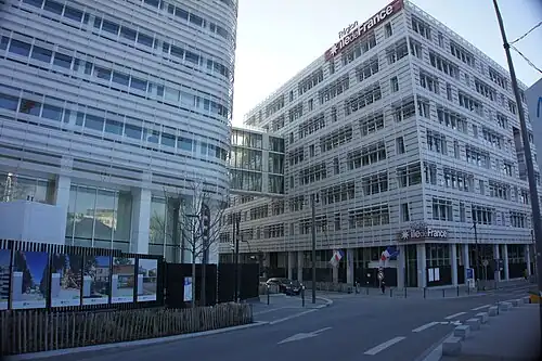 Current seat of the regional council, 2 rue Simone-Veil in Saint-Ouen-sur-Seine.