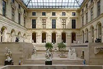 Cour Puget