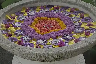 Flower lei