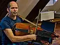 Didier François teaching his special technique at the International Days of the Nyckelharpa at Burg Fürsteneck, 2023