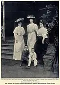 Rudolf Steger: Annie Emmett with two young women and two small sons, 1907