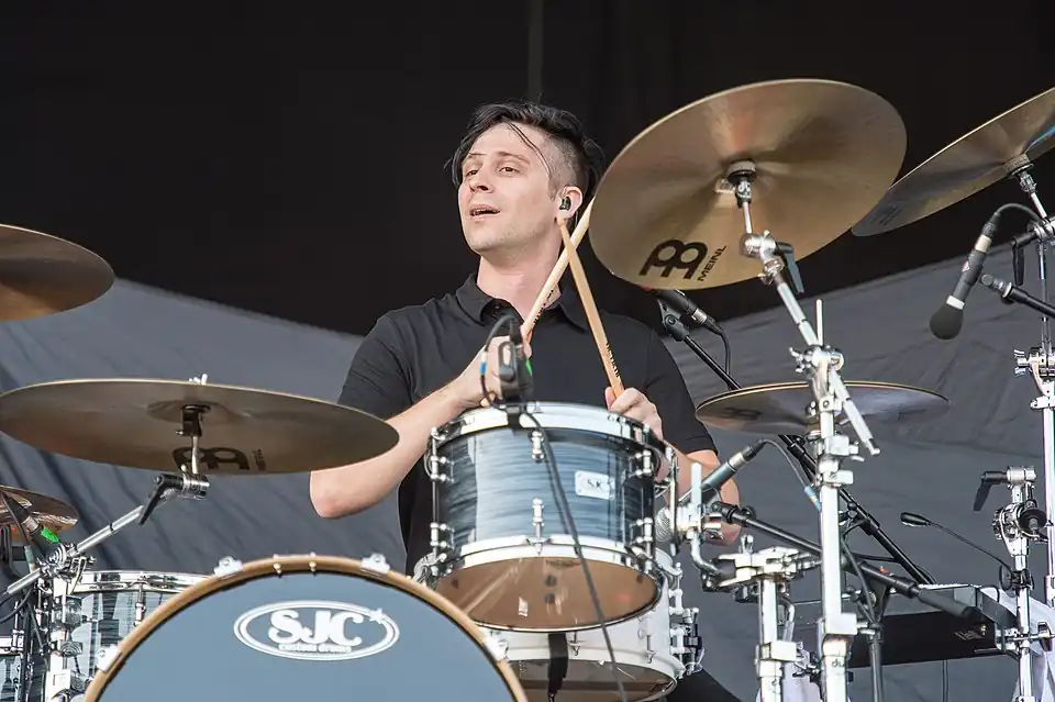 Falling_in_Reverse-Rock_im_Park_2014-_by_2eight_DSC9314.jpg
