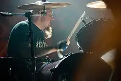 Karppinen performing in 2007