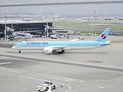Boeing 787-10