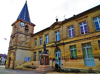 The town hall in Les Hauts-de-Chée