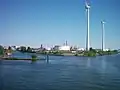 Brown meets green: Enercon wind turbines at oil refinery