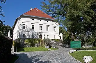 Maria-Loretto Castle&nbsp;[de] on Lake Wörthersee (owned from 1654–2002)