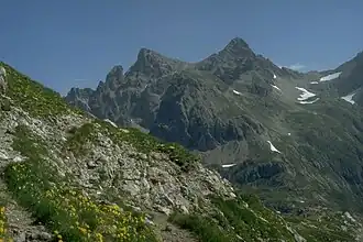 Öfnerspitze (right, 2,576&nbsp;m or 8,451&nbsp;ft)