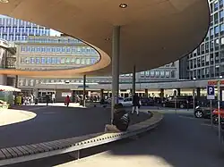 HUG's main entrance
