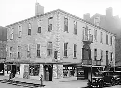 The Hunter–Mackay House, 125 East Congress Street (demolished around 1939)