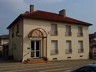 The town hall in Rosbruck