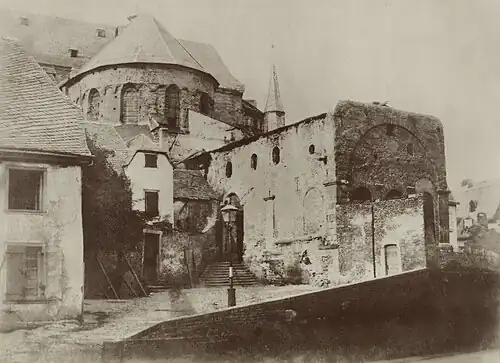 South conche still with Gothic enlarged windows, photo around 1850