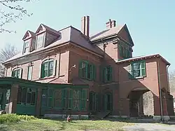 Main house (2010)