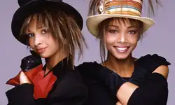 Melanie Appleby and Kim Appleby in 1987