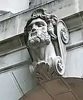 Neptune figure in West Wing