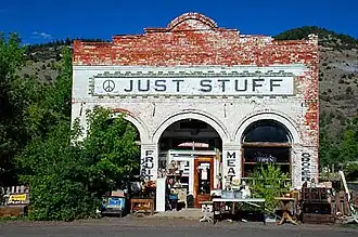 New Pine Creek store