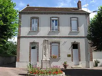 The town hall in Ormesson