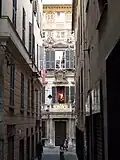 Part of the façade seen from via di Scurreria