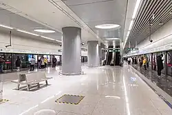Line 16 platform