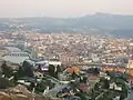 On the left, from top to bottom, the Tirantes, Santiago and Burgo bridges.