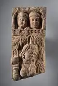 Yashi with onlookers, dated 20 BCE.[37]