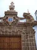 Piedra ostinera (shell limestone) cover