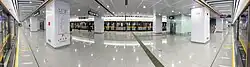 Line 11 platform 4 panorama