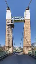 The suspension bridge over the Agout.