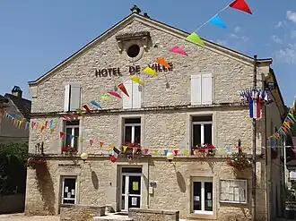 The town hall in Salviac